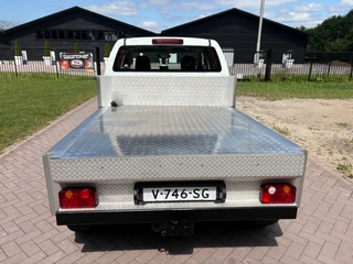 Isuzu D-Max 2018 - 1.9 4X4 AUTOMAAT CLIXTAR obrazek 8