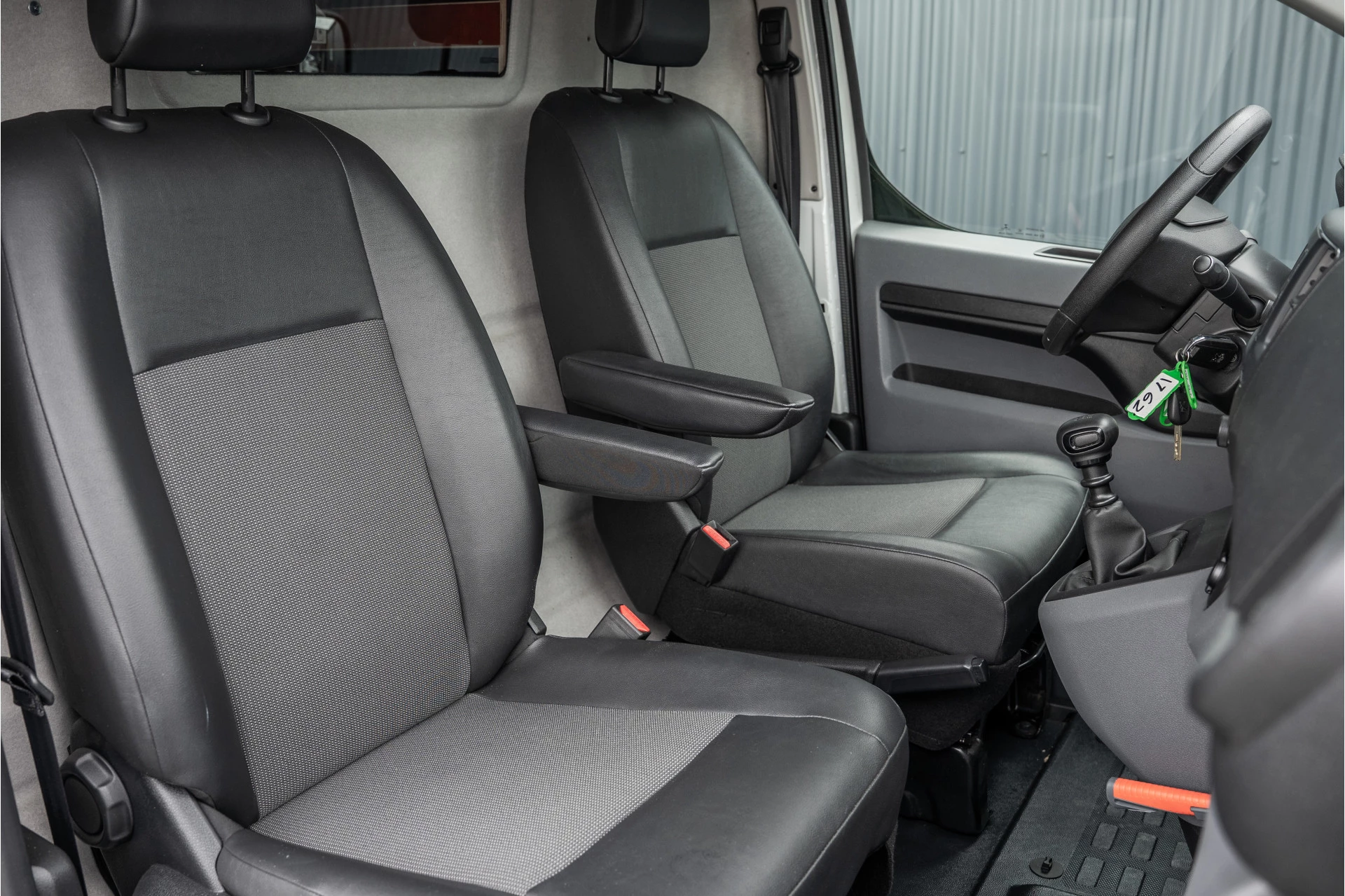 Peugeot Expert 2019 - 1.5 BlueHDi 120 | 120 PK | Cruise | 1e Eigenaar | Navi | Airco Bild 13