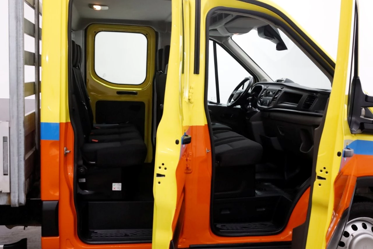 Ford Transit 2022 - 350 2.0 TDCI 130pk D.C. Trend Open Laadbak Trekhaak 3000kg 08-2022 Bild 3