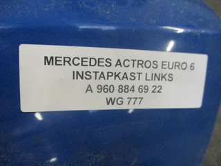 Mercedes-Benz Actros - A 960 884 69 22 INSTAPKAST LINKS EURO 6 obrázek 2 náhled
