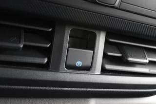 Ford Transit Custom 2024 - 320 2.0 TDCI L2H1 Trend DC 136pk - Carplay - Android - Camera - LED koplampen - Stoel + Stuurverwarming - Rijklaar image 27