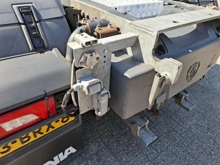 Scania R 2014 - R580 V8 / NL TRUCK / RETARDER / DOUBLE TANK / LIFT+LENKACHSE / TUV:09-09-2026 / LEATHER / XENON / FRIDGE / AUTOMATIC / EURO-6 / 2014 image 13