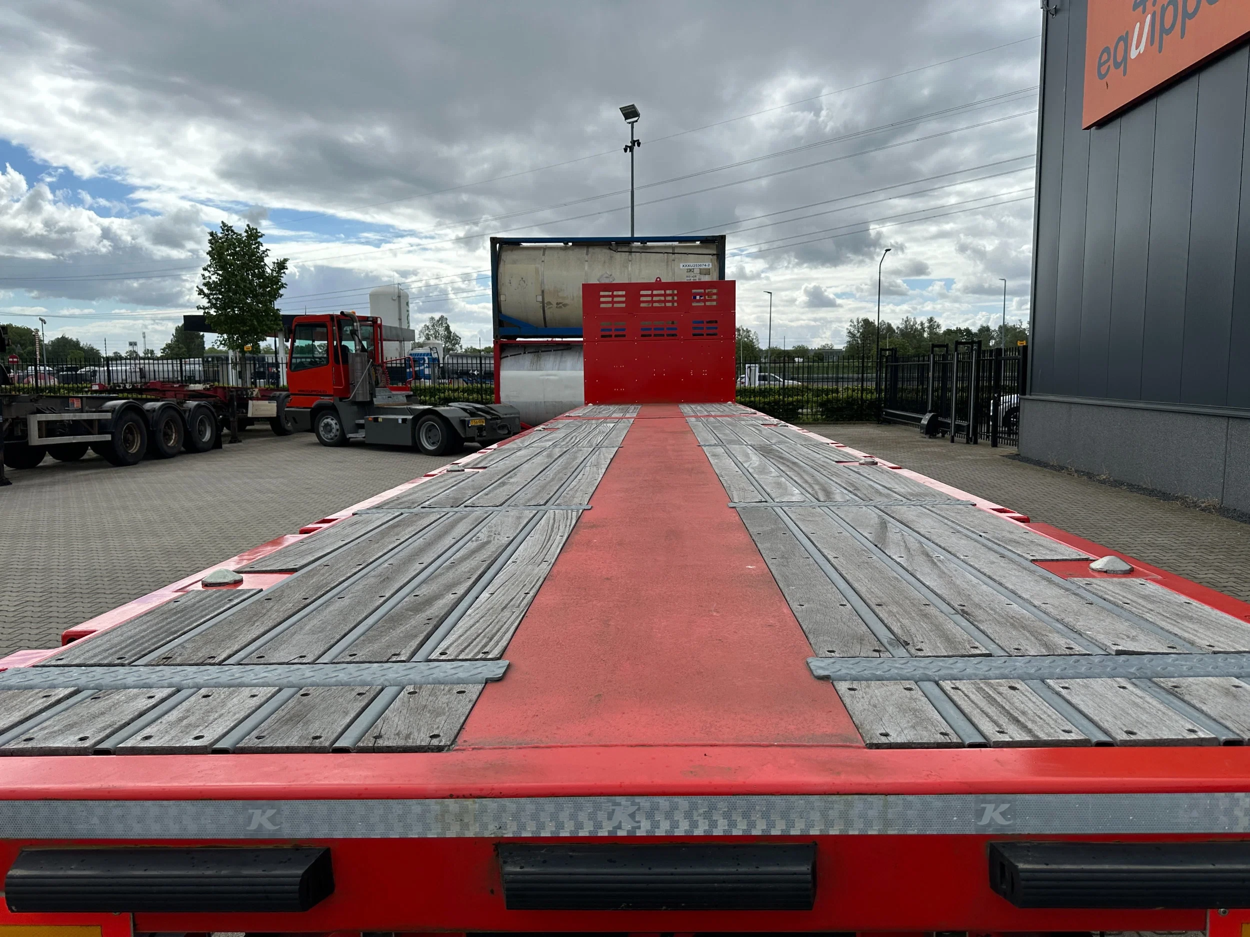 KAESSBOHRER 2026 - new and unused Heavy-Duty flatbed / 690cm extendable / steering axle / lift axle / twistlocks / timberstakes / NL-trailer / APK: 04-2027 obrázek 31