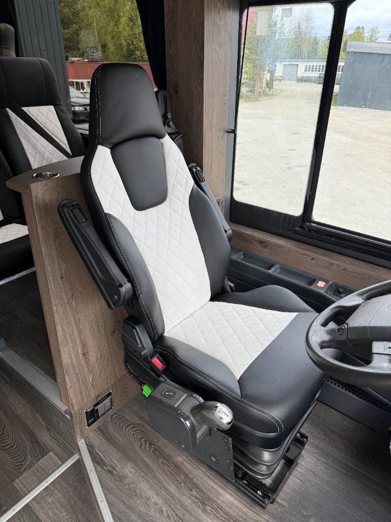 Volvo 2008 - Contrast "Motorhome" afbeelding 37