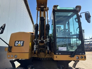 Cat N/A 2014 - M320F obrazek 8