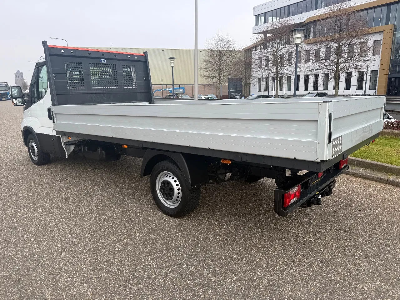 Iveco Daily 2022 - 35S14 Openlaadbak Airco Cruisecontrol 3500kg Trekhaak 12000KM EURO 6 Bild 5