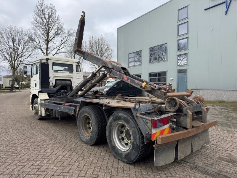 MAN TGA 2004 - 26.360 6X4 EURO 3 obrázek 8