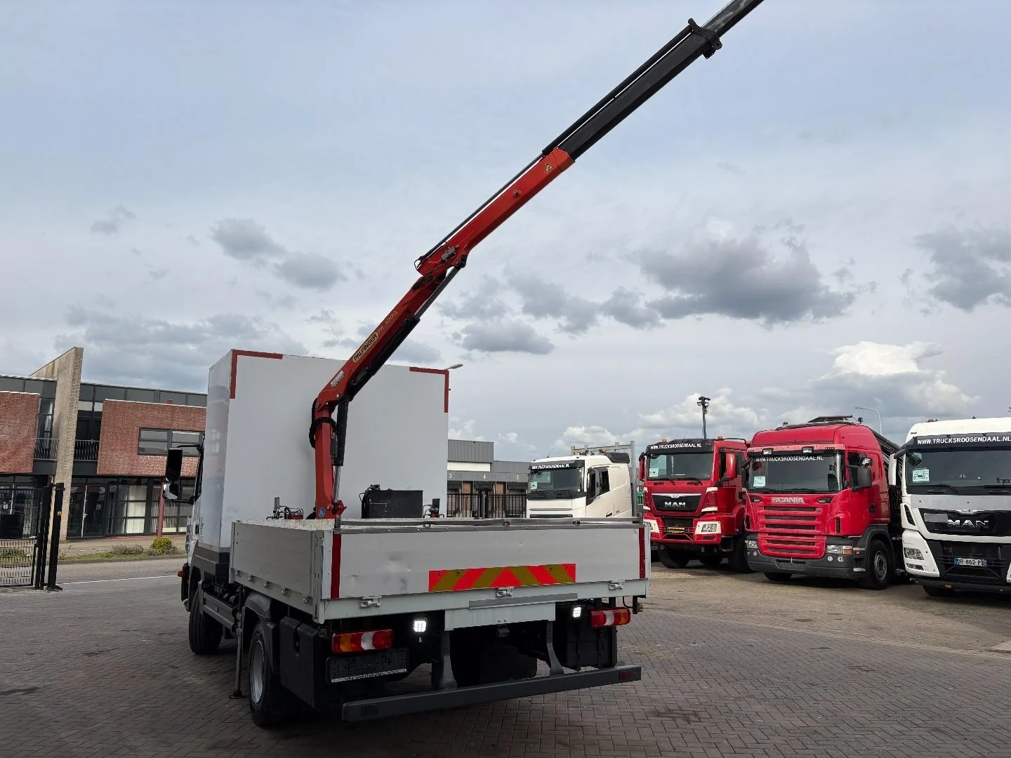Mercedes-Benz Atego 2014 imagem 26