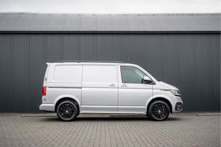 Volkswagen Transporter 2021 - T6.1 Bulli 2.0 TDI L1H1 | Virtual cockpit | Automaat | 150 PK | 3-Zits | 1e Eigenaar | LED | Camera | Carplay | PDC | Zijschuifdeur R+L | Trekhaak image 7