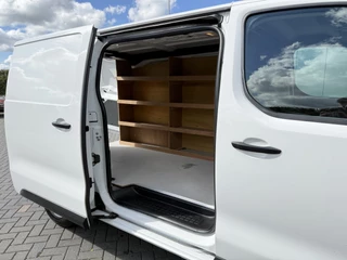 Peugeot Expert 2022 - 1.5 BlueHDI 102 PK / L2H1 / 1e EIG. / 46.846 KM! / AIRCO / CRUISE / NAVI / CARPLAY zdjecie 10