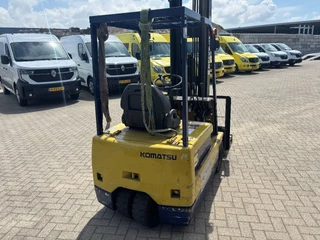 Komatsu FB15M3 2002 - Vorkheftruck Triple Mast & Side Shift + Lader zdjecie 4