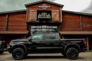 Chevrolet Silverado 2024 - ZR2 6.2 V8 imagem 3