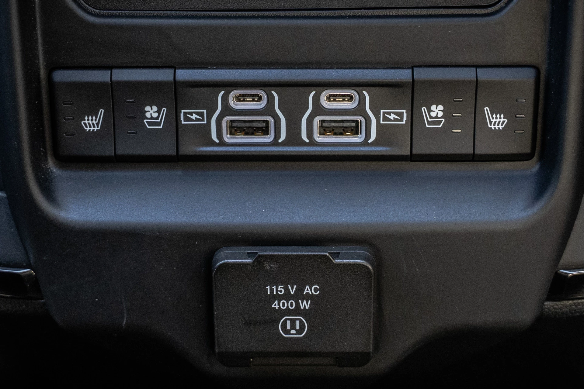 Dodge Ram 1500 2024 - 1500 LIMITED 5.7L V8 | 1e Eigenaar | Head up | Luchtvering | Rambox | Split Tailgate | Pano | Harman / Kardon zdjęcie 32