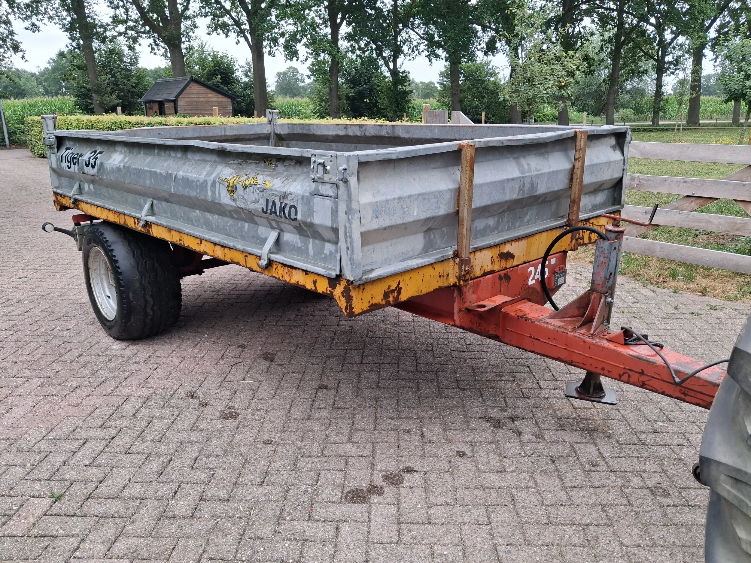 Jako TIGER 35 2005 - Tiger 35 kipper/bakkenwagen afbeelding 2