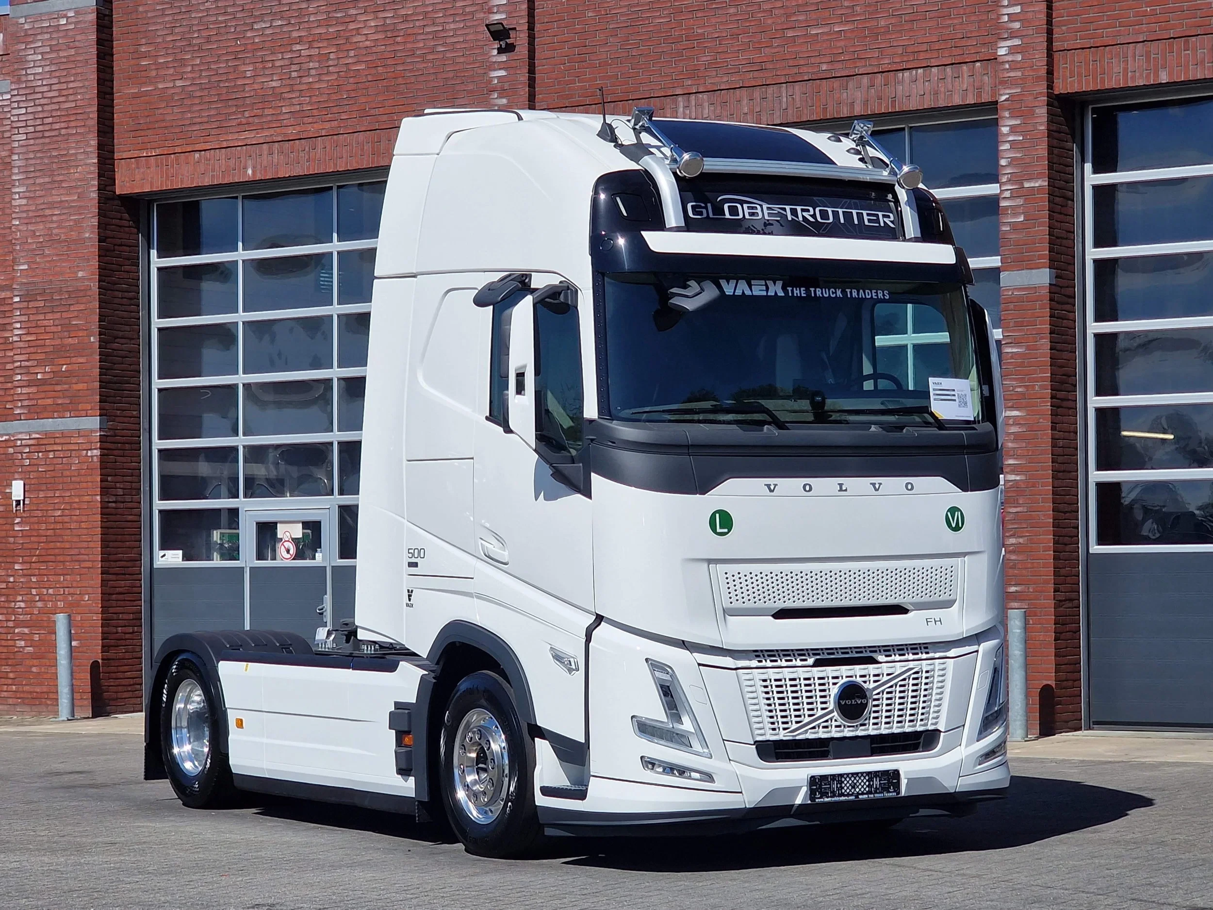 Volvo FH 2026 - 500 XL Aero 4x2 - Full Air - Retarder - I parkcool - 2x tank - NEW immagine 1