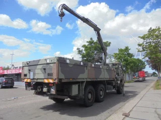 DAF YHZ 2300 1988 - 6X6 + HIAB CRANE image 3