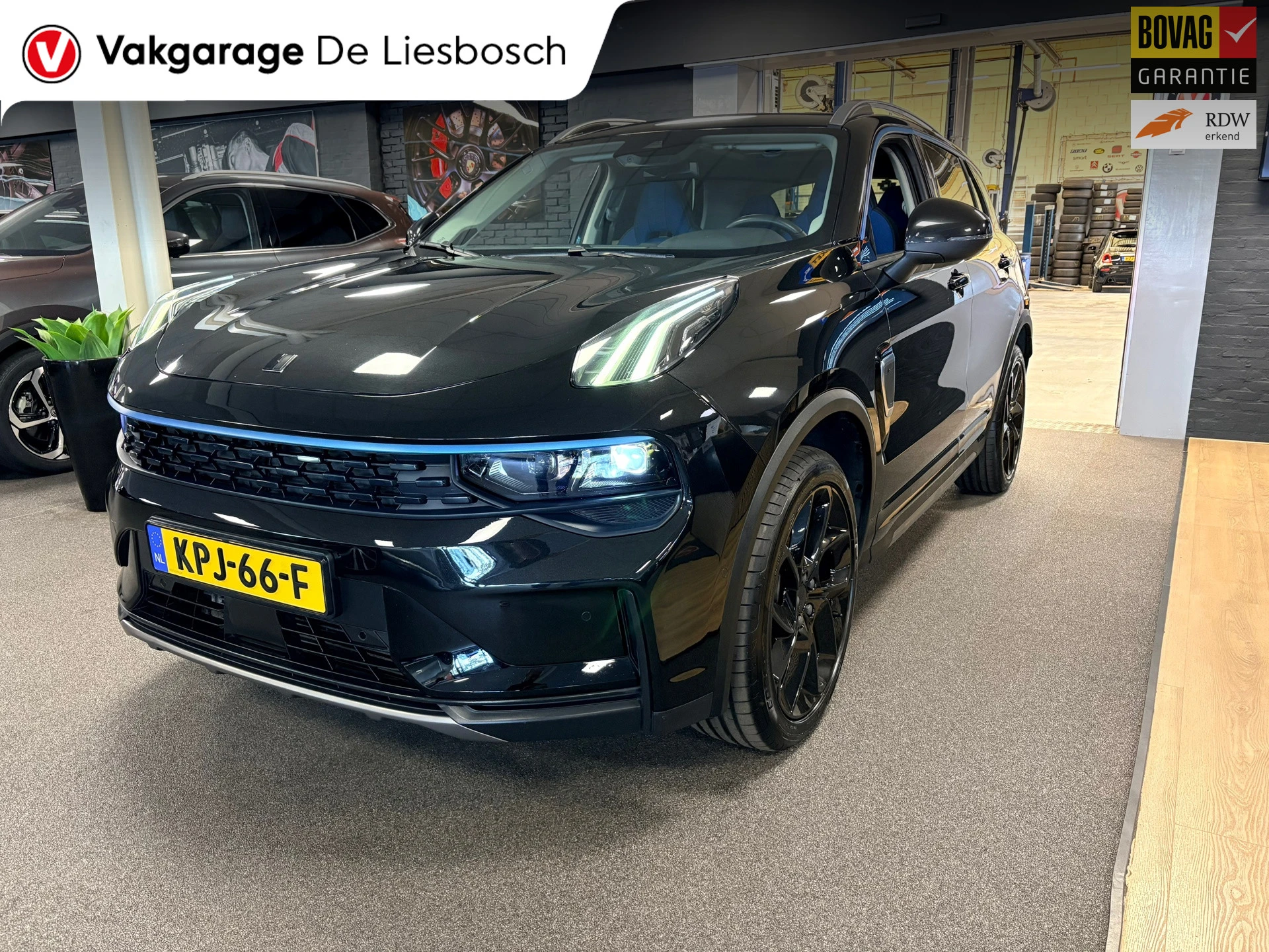 Lynk & Co 01 2021 - 1.5 / pano / navi / camera / Infinity / memory / elec klep / Apple carplay Bild 1