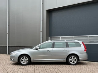 Volvo V70 2016 - 2.0 D4 Polar+ bj.2016 Autom|Navi|Leder|Trekh|Nap. afbeelding 2 miniatuur