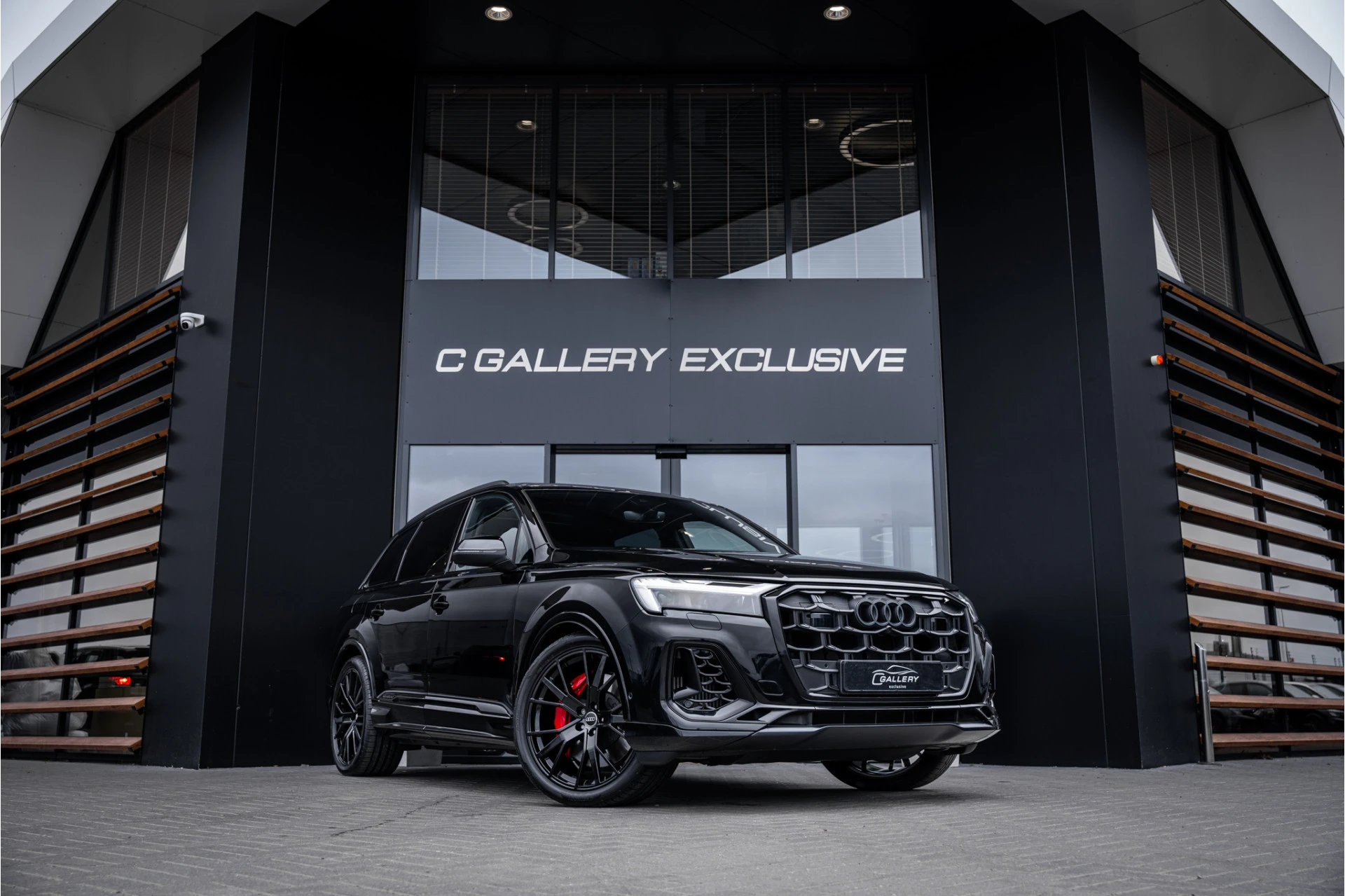 Audi Q7 2024 - 60 TFSI e quattro Pro Line S Competition zdjęcie 1