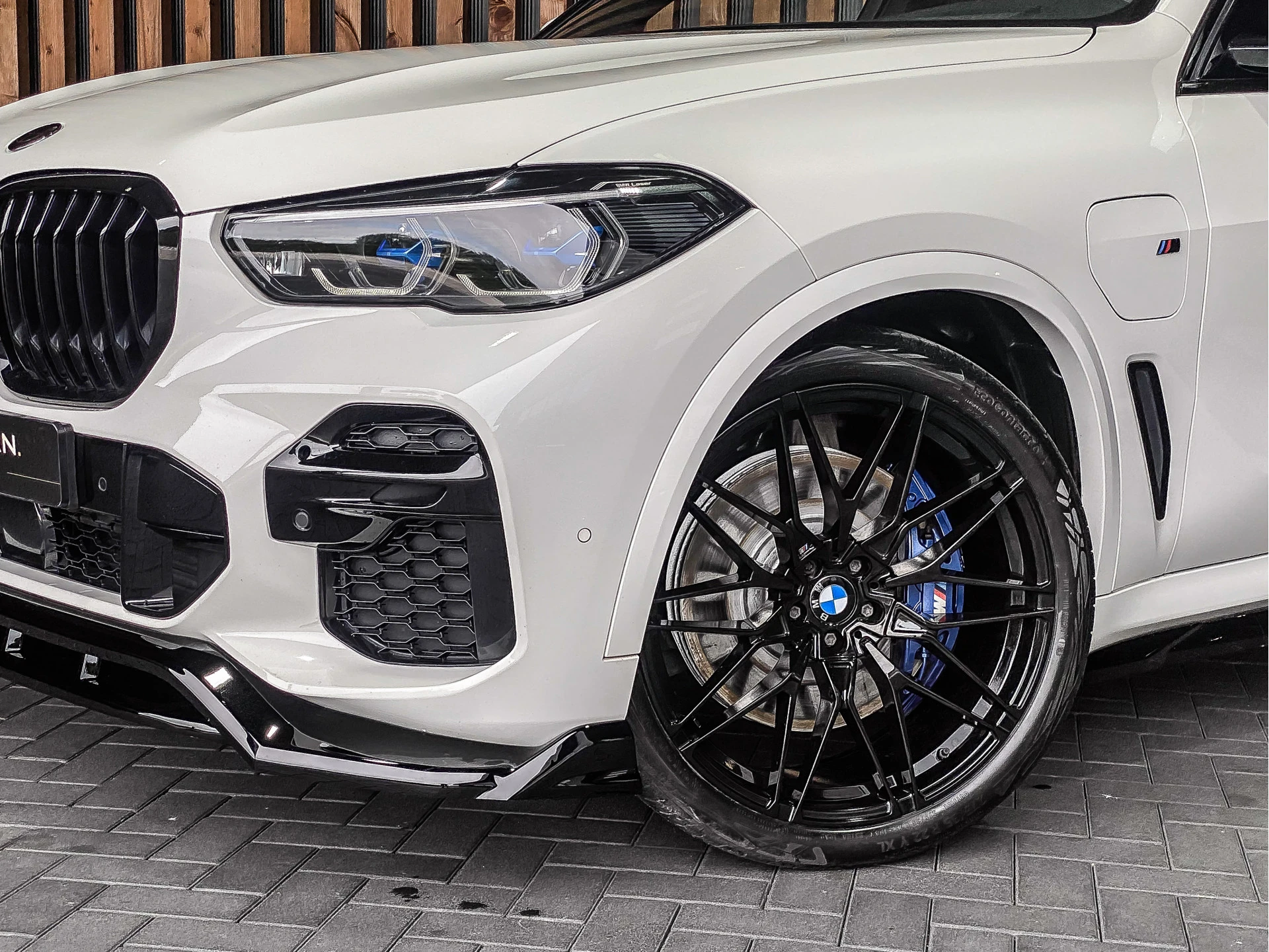 BMW X5 2022 - xDrive45e 394PK Automaat High Executive M-Sport afbeelding 32