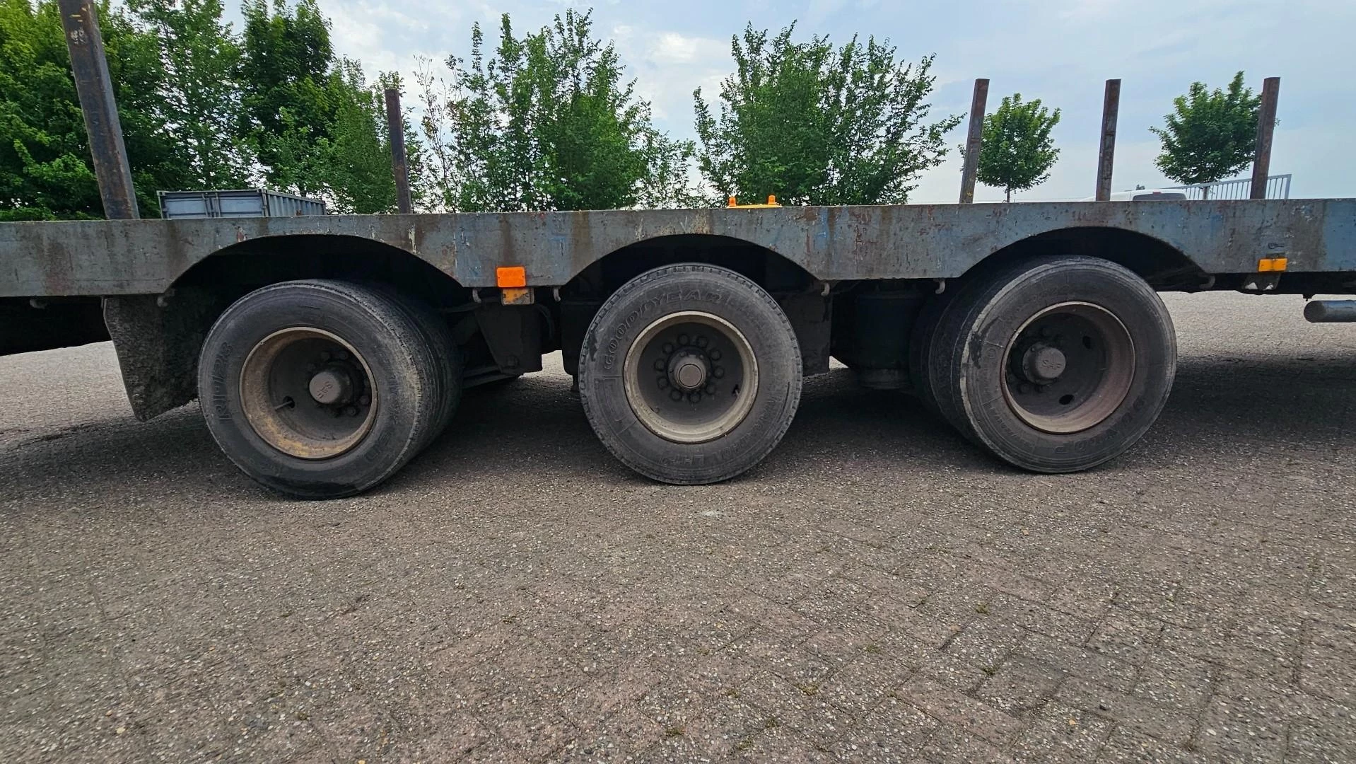 Broshuis E/2190/27 - 6.5 Meters Extendable 2002 image 22