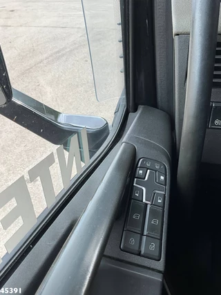 Volvo FH 2016 - 540 8x4 HMF 85 Tonmeter laadkraan + Fly-Jib Just 222.786 km! obrazek 22