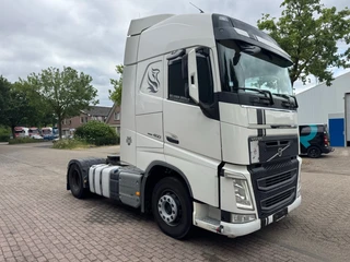 Volvo FH 2015 - 460 4X2 EURO 6 / GLOBETROTTER obrazek 4