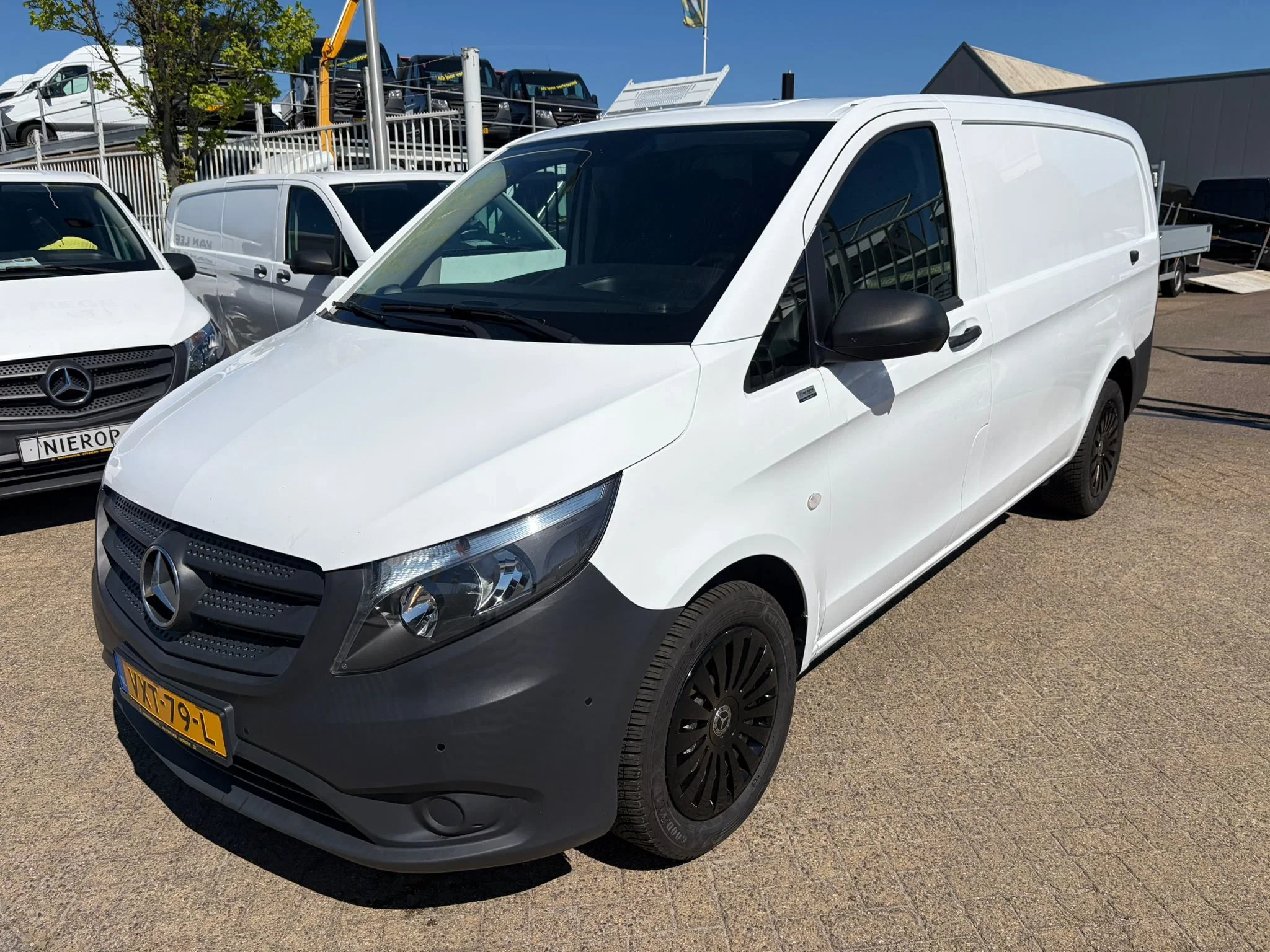 Mercedes-Benz Vito 2021 - 116CDI L2H1 Automaat Airco Navi Cruisecontrol Trekhaak EURO 6 immagine 1
