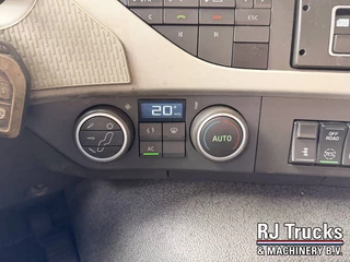 Volvo FM 410 Globetrotter - I-Shift | Alcoa Wheels | Full Spoiler | NL Truck 2015 - N/A zdjecie 22