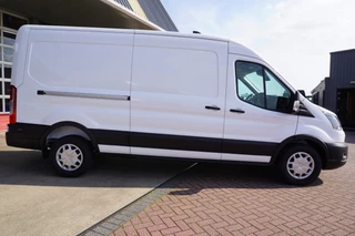 Ford Transit 2024 - 350L 2.0 TDCI 130PK L3H2 Trend Automaat изображение 3