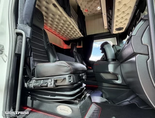 Scania S 2017 - S730 V8 NGS KING FULL OPTIONS SPECIAL INTERIOR SPECIAL SHOW TRUCK IN NEW CONDITION imagen 16