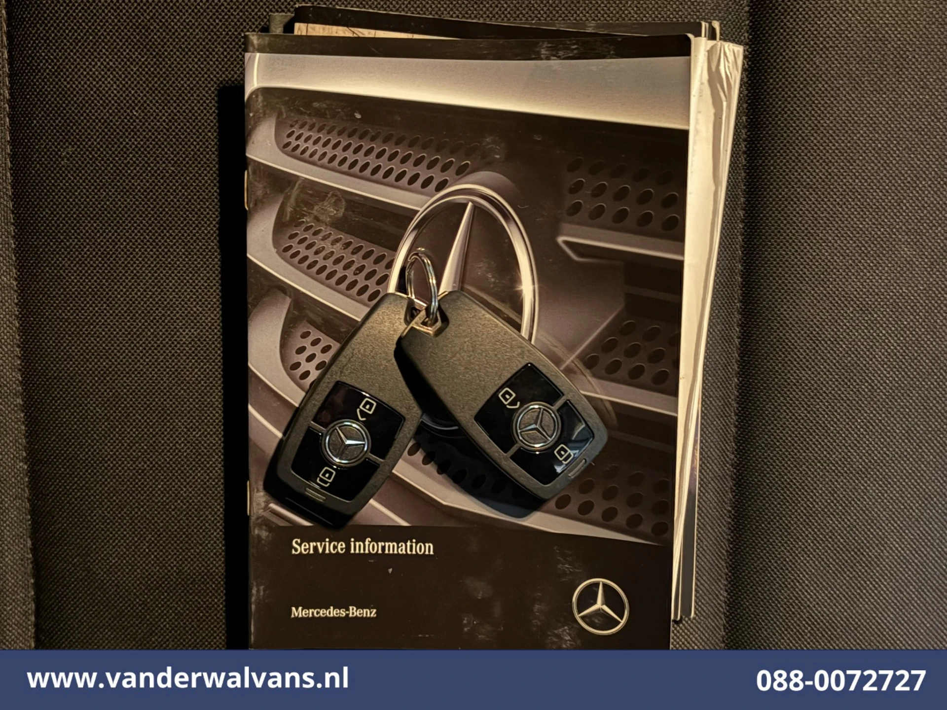 Mercedes-Benz Sprinter 2023 - 211 CDI 115pk L2H2 Euro6 Airco | Trekhaak | Bijrijdersbank afbeelding 18