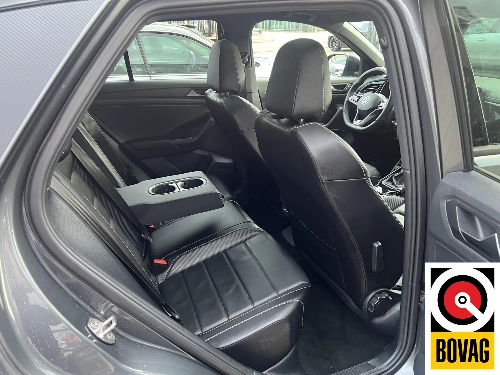 Volkswagen T-Roc 2023 - 1.5 TSI 3x R-Line Business, Cam, Leder, FULL image 9