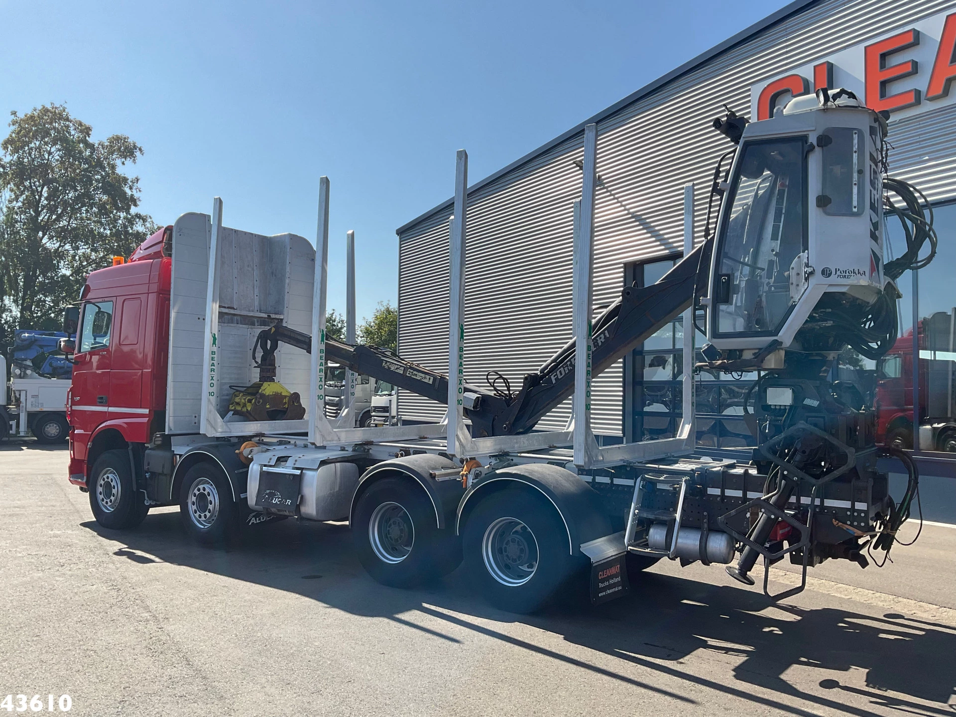 DAF FAD XF 530 8x4 Holzkran 2020 obrázek 6