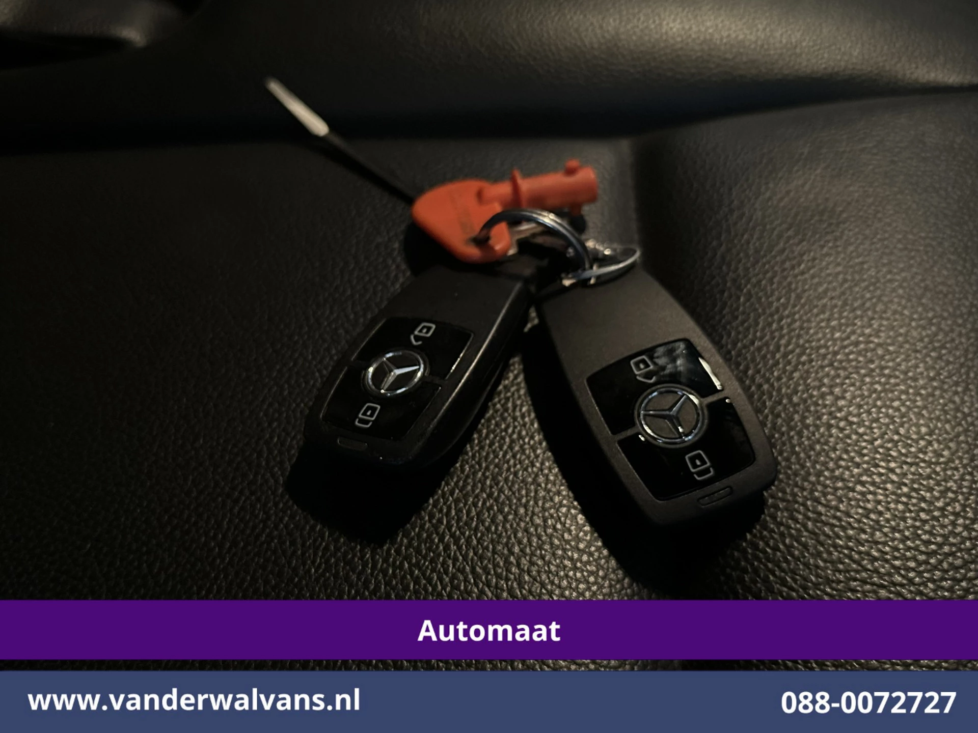Mercedes-Benz Sprinter 2022 - 317 CDI 170pk 9G-Tronic Automaat Bakwagen Laadklep 21m3 KUUB Zijdeur Euro6 Airco | Lat om Lat betimmering | Leder afbeelding 16