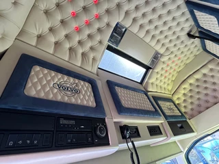 Volvo FH 2019 - 13.500 Globetrotter 6x2 - Full air - Custom interior obrazek 8