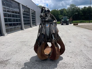 Gusella Bakker poliepgrijper 550 liter met rotator 2019 afbeelding 2 miniatuur