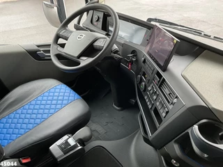 Volvo FH 2023 - 540 8x2 Fassi 145 Tonmeter laadkraan + Fly-JIb Just 7.187 Km! Demo voertuig! obrazek 24