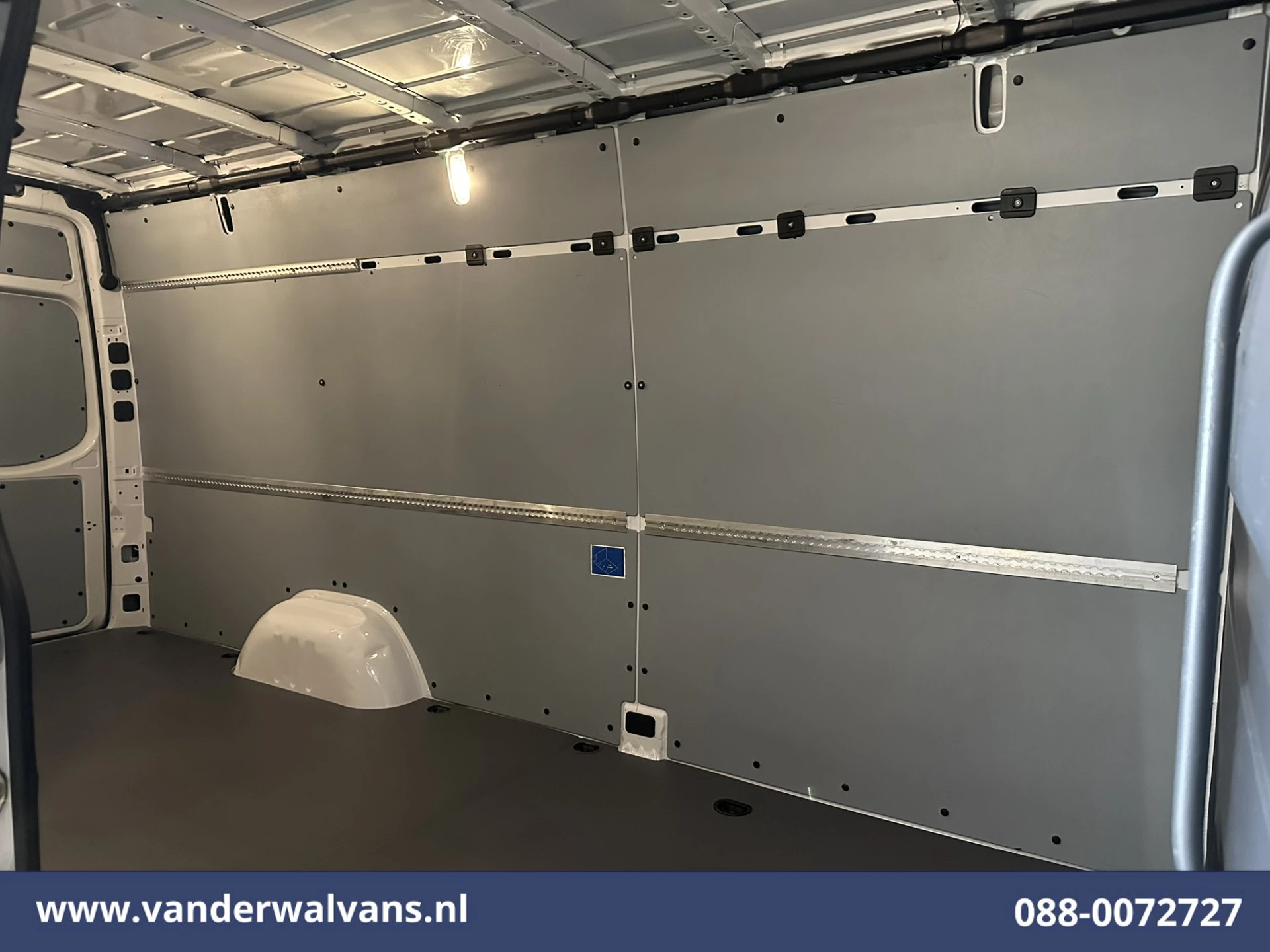 Mercedes-Benz Sprinter 2022 - 317 CDI 170pk L3H2 Euro6 Airco | Camera | Navigatie | Apple Carplay | Cruisecontrol obrázek 14