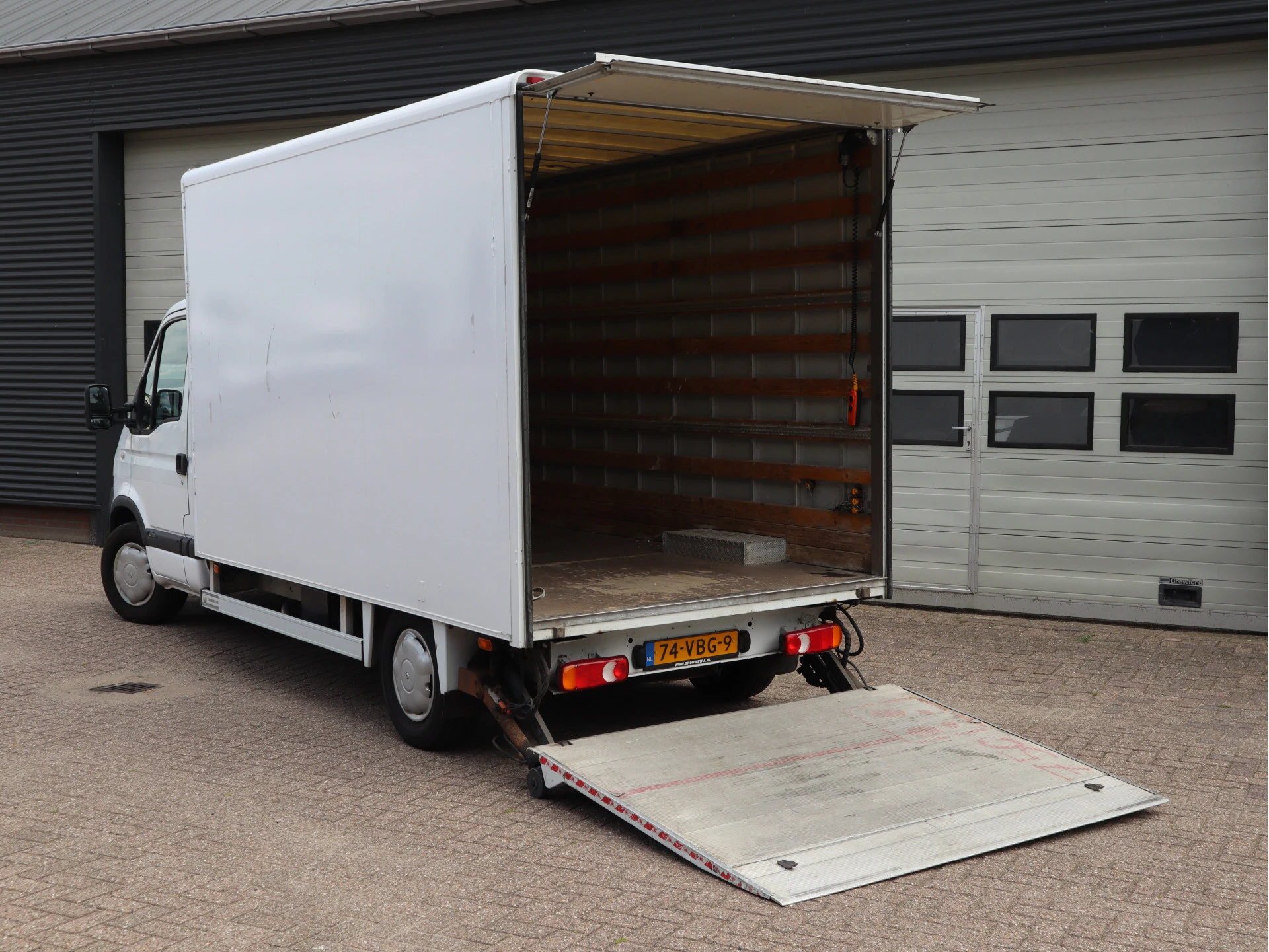Renault Master 2006 - T35 2.5dCi Euro 4 - Koffer + LBW - Bakwagen Laadklep afbeelding 6