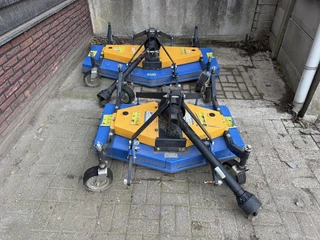 RVT cirkelmaaier 120 en 180 cm gebruikt voor minitractor 2024 afbeelding 2 miniatuur