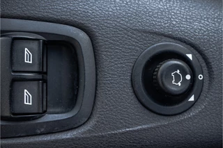 Ford Transit Custom 2014 - 2.2 TDCi L2H1 | 125 PK | 3-Zits | Cruise | Airco | Trekhaak obrazek 28