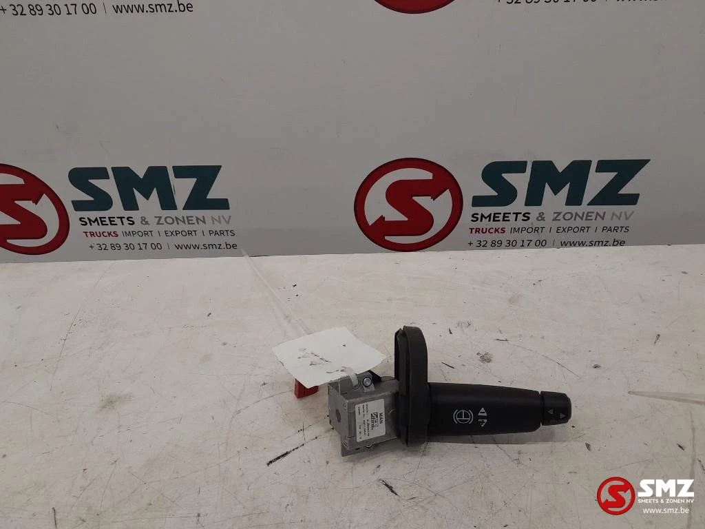 MAN 2019 - Occ stuurkolomschakelaar retarder MAN afbeelding 1