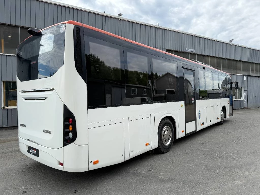 Volvo 2017 - 8900. 12,2m. 29 Units! Bild 8