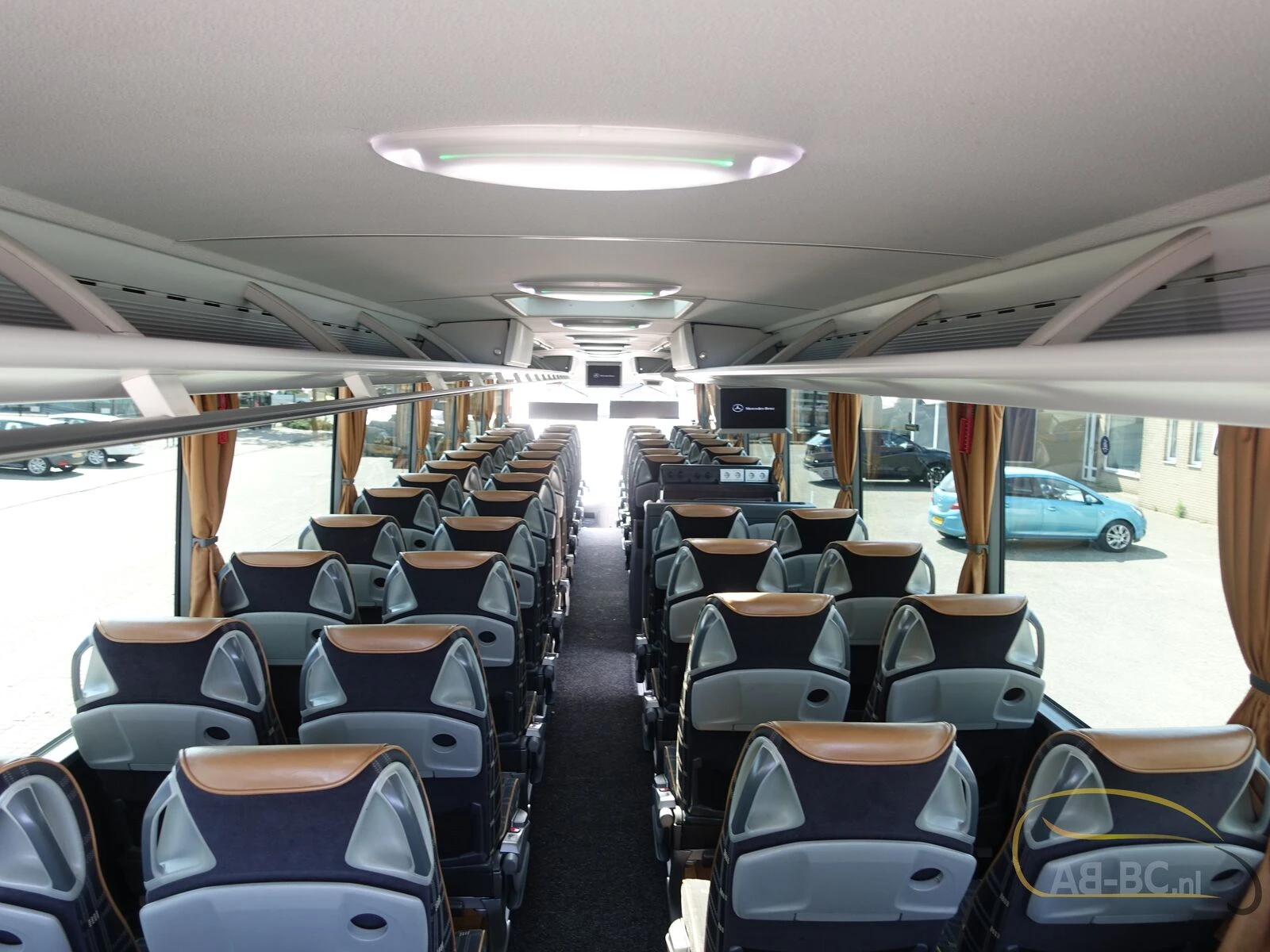 Mercedes-Benz Tourismo RHD-L, 62 Seats, Euro 6 2015 afbeelding 81