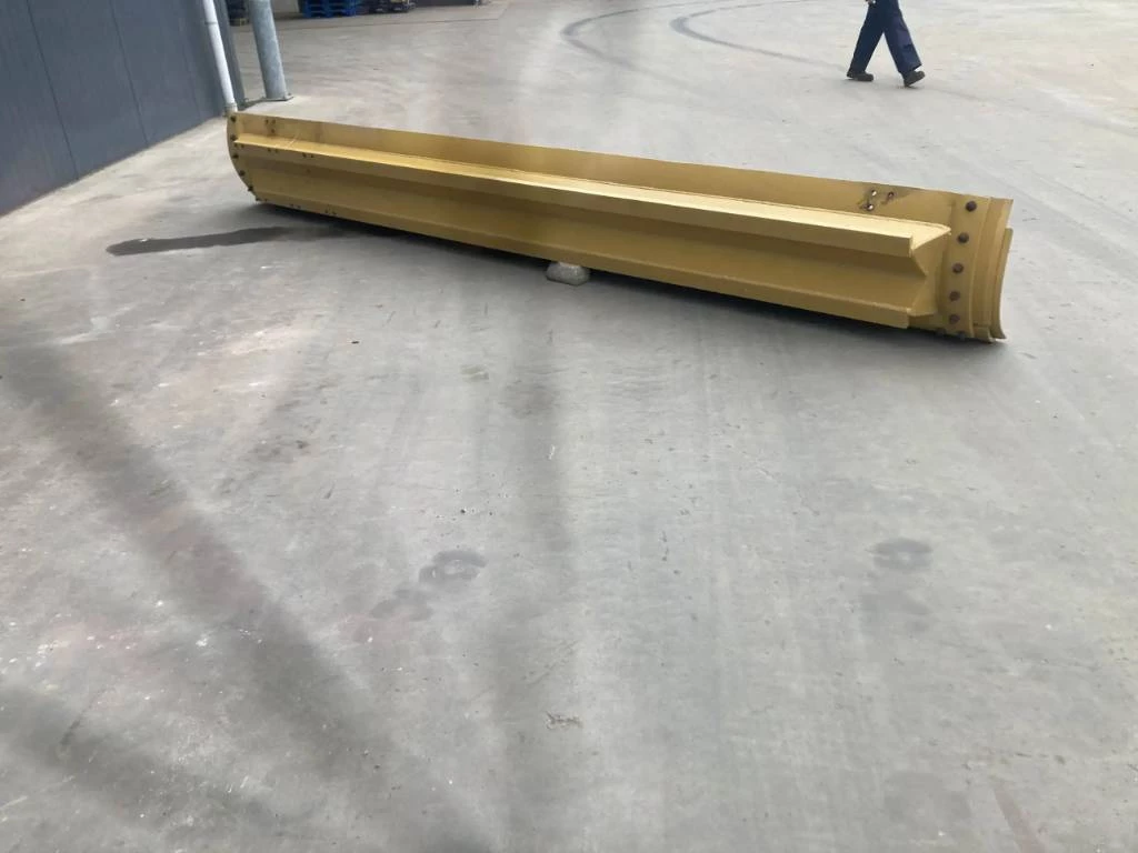 Cat 2026 - 160M2 Moldboard afbeelding 2