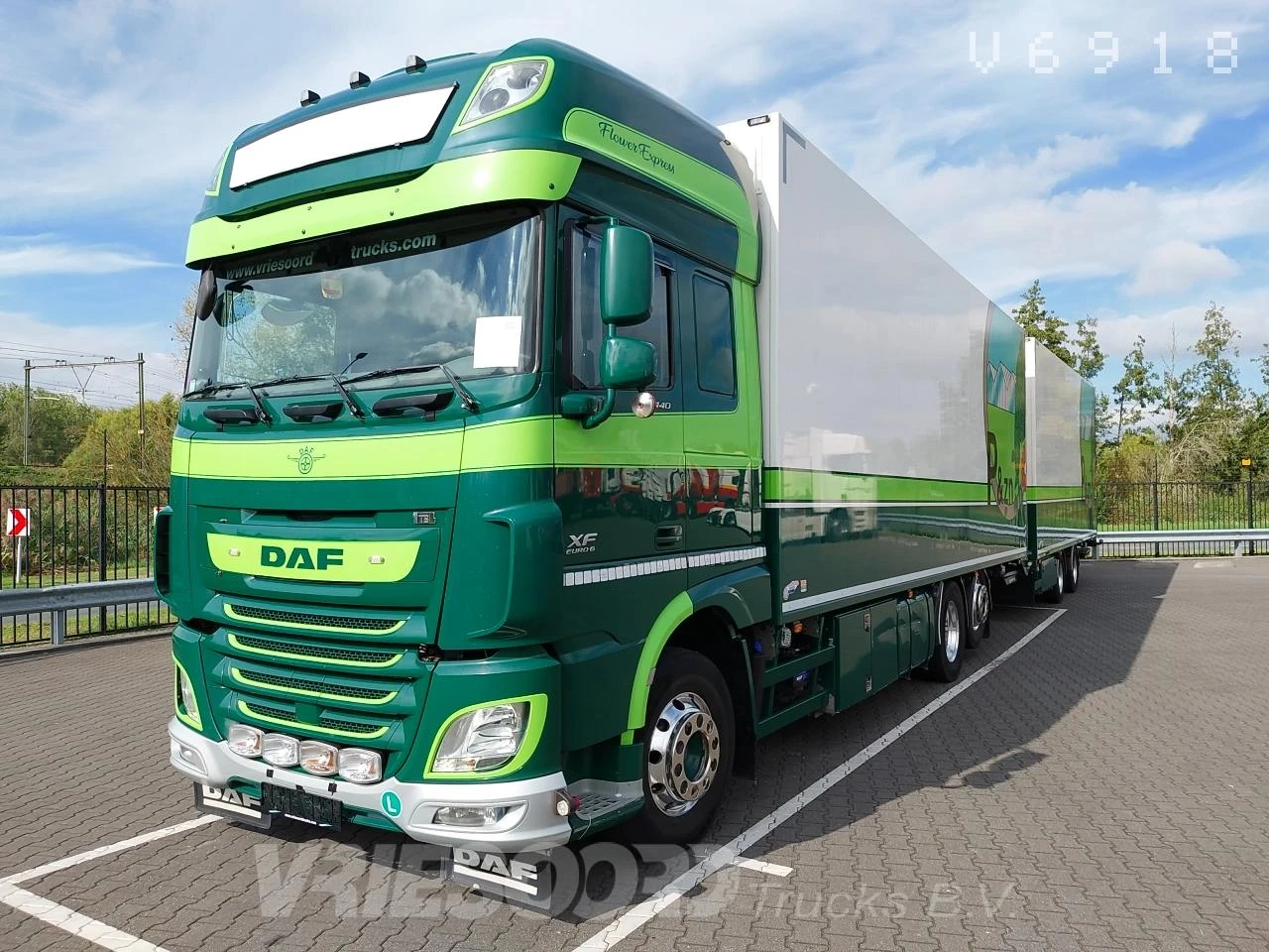 DAF XF 6x2 Gesloten bak Intarder COMBI 2016 afbeelding 1