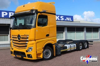 Mercedes-Benz Actros 2019 - 2642 LL Chassis Cabine Giga space image 1