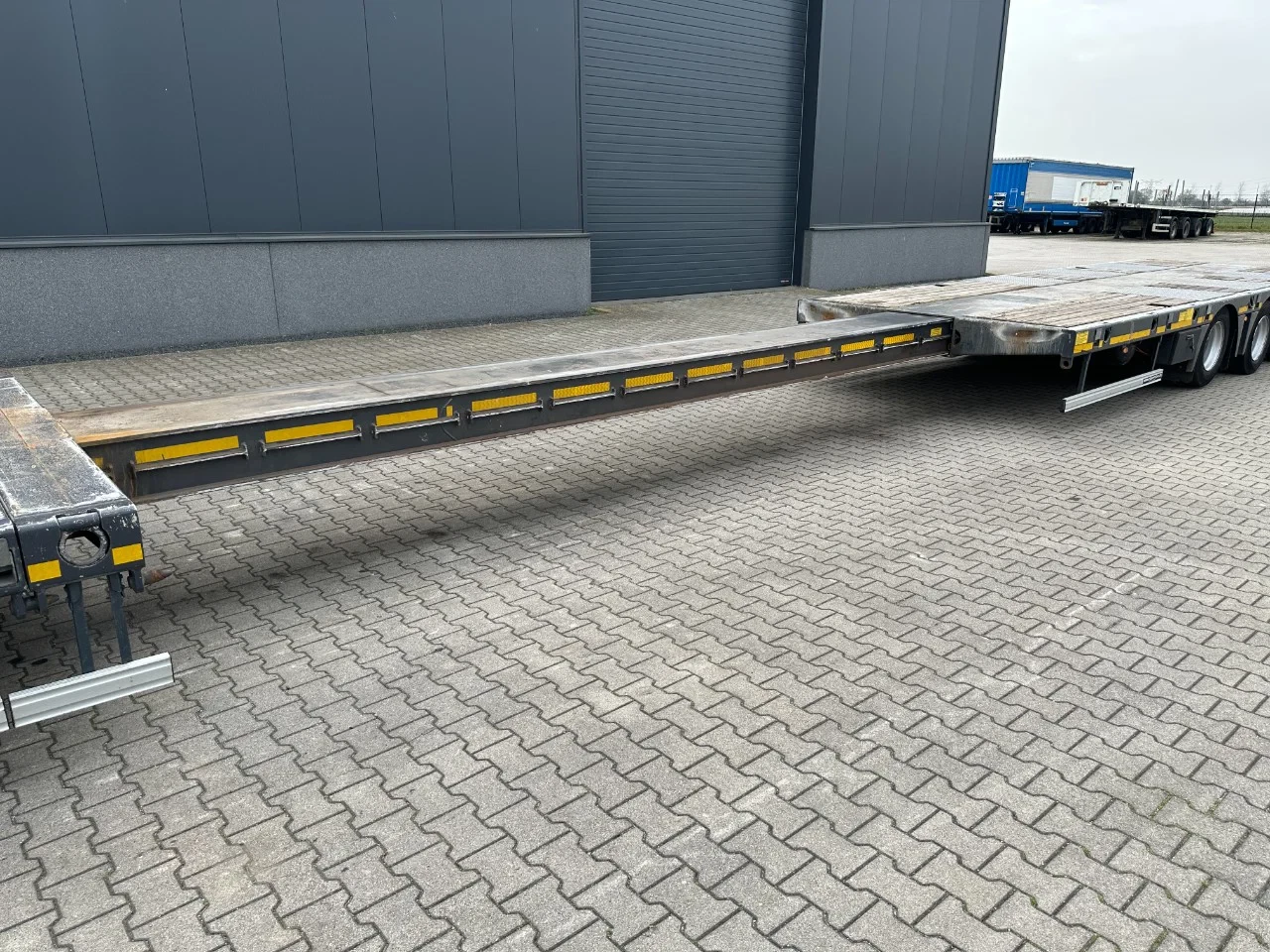 Kässbohrer 2022 - Lowbed / 6.00m extendable / hydraulic ramps / steering-axle / lift-axle afbeelding 23