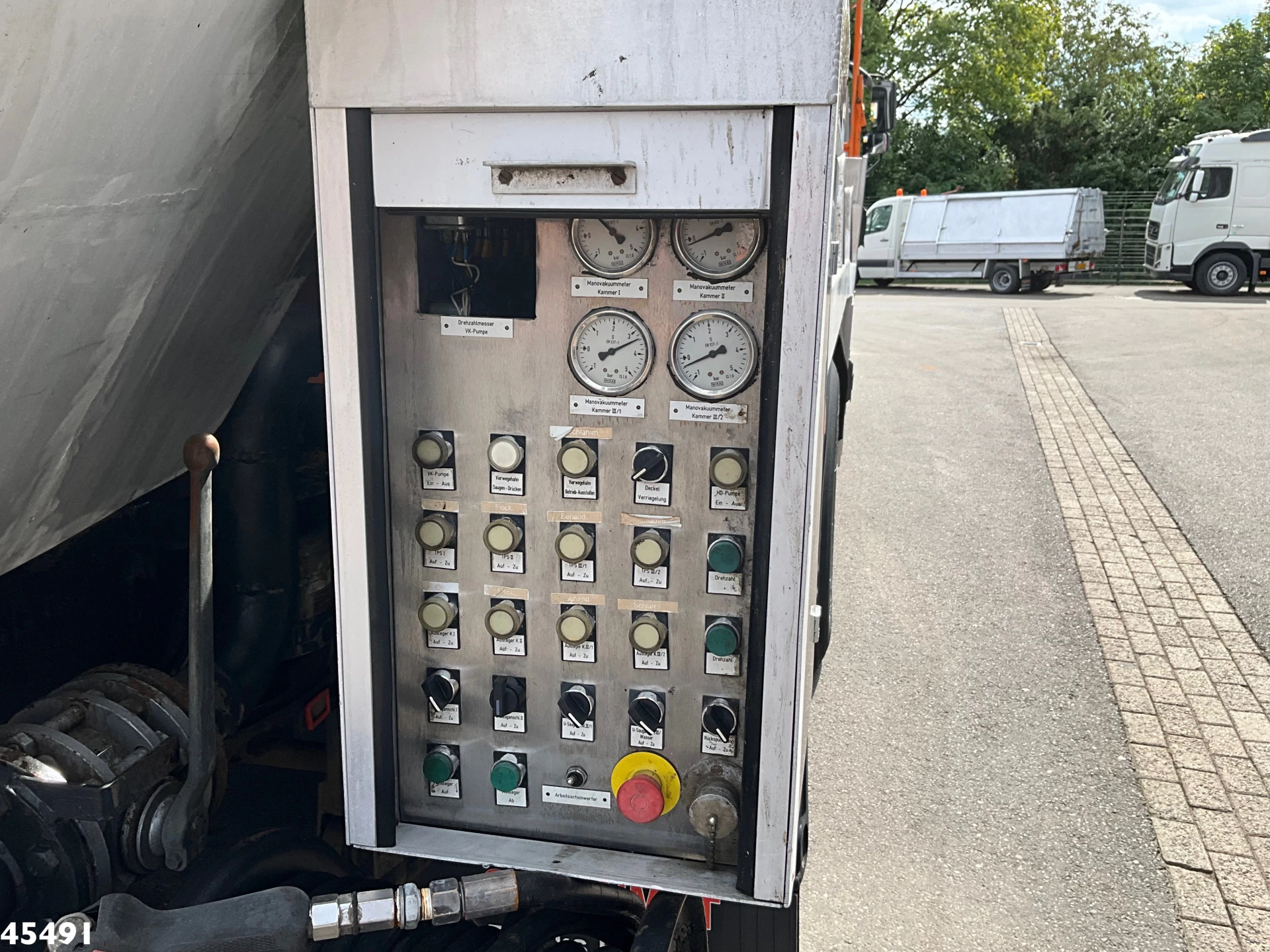MAN 26.400 Kroll 14.5m³ kolkenzuiger Euro 2 Manual Gearbox 1998 obrázek 16